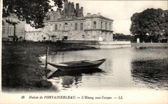 CPA Palais de Fontainbleau L'Etang aux Carpes