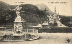 CPA Lourdes Saint Michel La Calvaire Breton La Basilique 