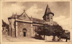 CPA Vic Sur Cere L'Eglise 