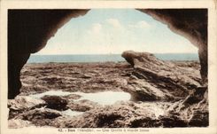 CPA Sion Une Grotte a maree Basse