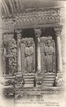 CPA Arles Detail of the Gate of the Church St Trophime