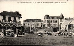 CPA Pornic La Plage De La Noeveillard Et l'Hotel De La Plage