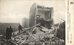 CPA Zeppelins On Paris Odious Crimes Of the Boches Pirates