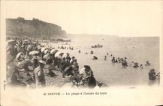 CPA Dieppe la playa por la hora del bano