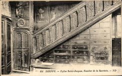 Escalera de Jacques del santo de la iglesia de CPA Dieppe de la sacristia