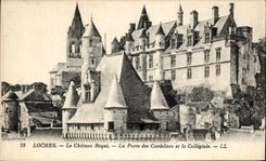 CPA Loches Le Chateau Royal La Porte des Cordeliers et la Collegiale