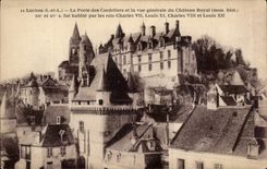 CPA Loches La Porte Des Cordeliers Et La Vue Generale Du Chateau
