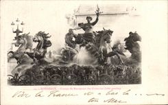 CPA Bordeaux Groupe du Monument des Girondes