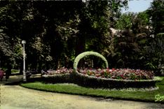 CPSM Bordeaux Le Jardin Public Le Panier Fleuri