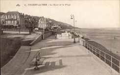 CPA Villers sur Mer La Digue et la Plage
