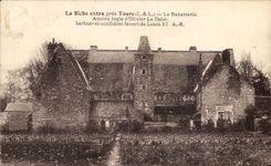 CPA La Riche Extra pres Tours La Rabatterie Ancien logis Olivier Le Daim barbier et confident de Louis XI Coiffeur