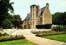 CPM Les Merveilles Du val De Loire Les Environs De Tours Plessis les Tours Chateau