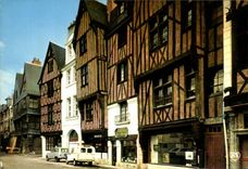 MODERN CARD Tours Old houses places Plumereau