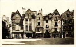 CPA Tours Place Plumereau Old women houses of 15th