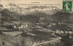 CPA L'Auvergne Cantal Cirque de Mandailles les trois Villages au Pied du Puy Mary Raymond