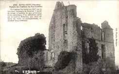 CPA St Fulgent Ruines Du Chateau Du Puy Greffier Ce Chateau Fut Habite