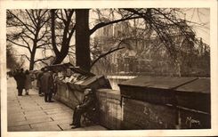 CPA Petis Tableaux De Paris Secondhand bookseller of the quay Montebello Notre Dame