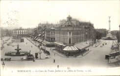 CPA Bordeaux Le Cours Du Trente Juillet Et Les Allees De Tourny