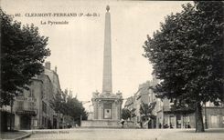 CPA Clermont-Ferrand el almacen de la piramide del hierro Gervy