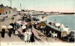d'Olonne de los Sables de CPA el terraplen y los banos de Morineau de la playa
