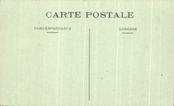 Laminas del d'Olonne de los Sables de CPA en el embarcadero de la paja por un mar furioso