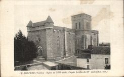 CPA La Boupere Eglise du 13eme fortifiee
