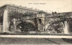 CPA Metz Fontaine A l'Esplanade