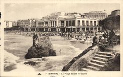 CPA Biarritz La Plage devant le Casino 