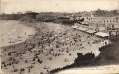 CPA Biarritz Vue Generale La Grande Plage et le Casino Municipal