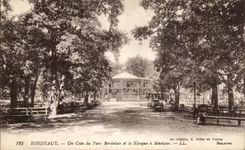 CPA Bordeaux Un Coin du Parc Bordelais et le Kiosque a Musique 