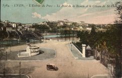 CPA Lyon Entrance of the Park the bridge of the loop and the slope of Clear St