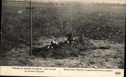 CPA Champ De Bataille De Senlis Une Tombe De Soldats Fancais Militaria