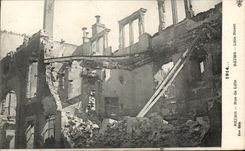 CPA Rheims Street of Lille Militaria