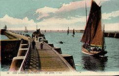 CPA Sables d'Olonne the Piers Boat
