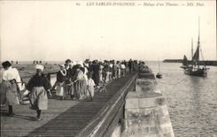 CPA Sables d'Olonne Towing of a Tuna boat Boat