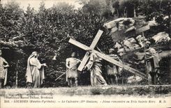 CPA Lourdes Le Calvaire Jesus rencontre sa Tres Sainte Mere