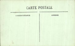 CPA Lourdes la Basilique et l'Abri du Pelerin