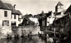CPA Salies De Bearn Vieilles Maisons Sur le Saleys