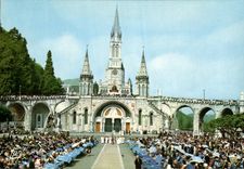 CPM Lourdes Nos Belles Pyrenees 