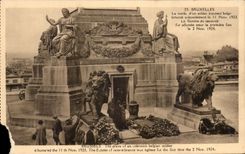 CPA Bruselas las tumbas de los leones belgas de un Militaria del soldado desconocido