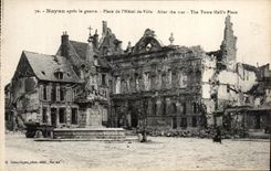CPA Noyon after the Militaria war Places town hall