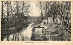 CPA Coulommiers Edges of the Large Mill Laundrette