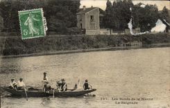 CPA Le Bords de la marne La Baignade