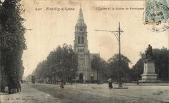 CPA Neuilly s Seine L'Eglise Et la Statue de Perronnet