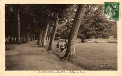 CPA St Honors Les Bains Allee With the Park