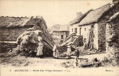 CPA Auvergne House of a Village Auvergnat Folklore Costume