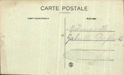 CPA Vue Generale De Beaucaire Le Rhone Et Le Pont Suspeudu Reliant Tarascon