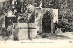 CPA Arles Alyscamps Vault of Piglets