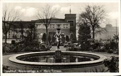 CPA Dusseldorf Brunnenanlage Rhein Terrace