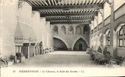 CPA Pierrefonds Le Chateau La Salle des Gardes 